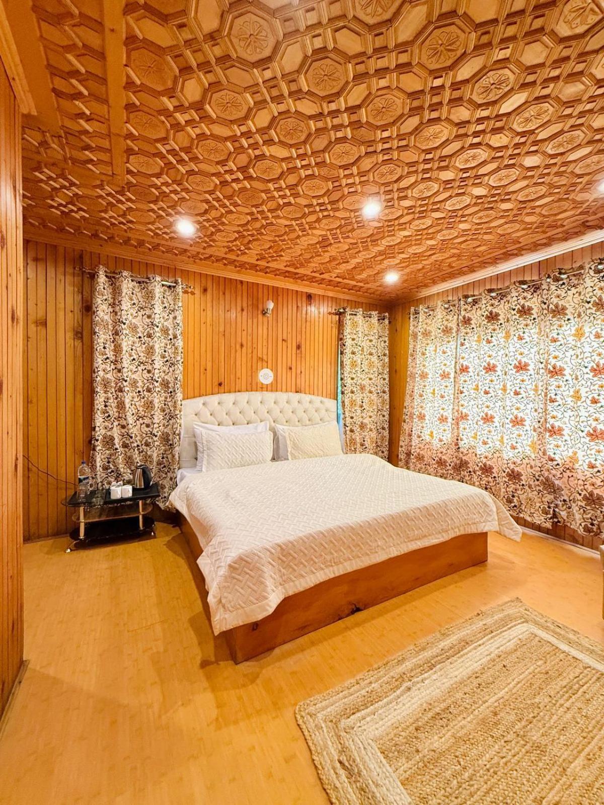 The Pinus Resort Pahalgām Εξωτερικό φωτογραφία