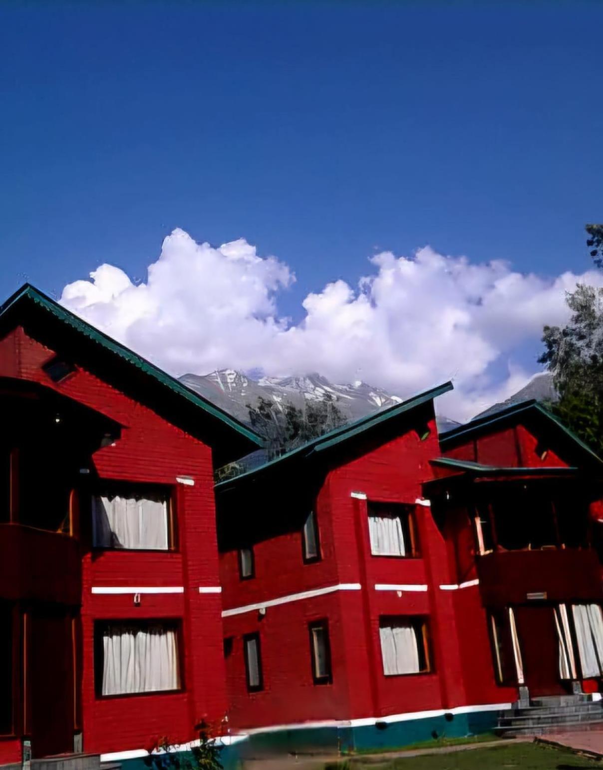 The Pinus Resort Pahalgām Εξωτερικό φωτογραφία
